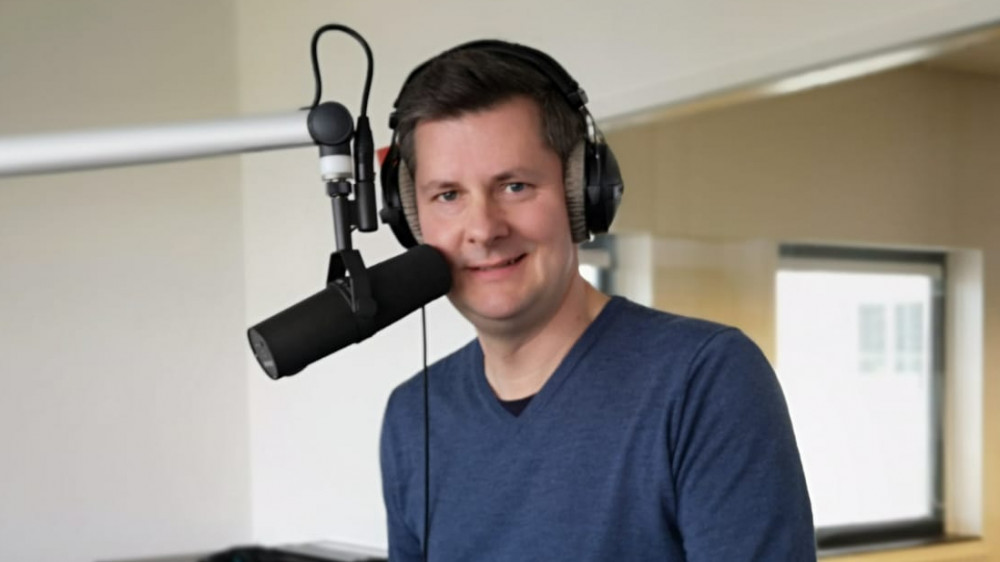 Glenn in de Studio People Power 16-3