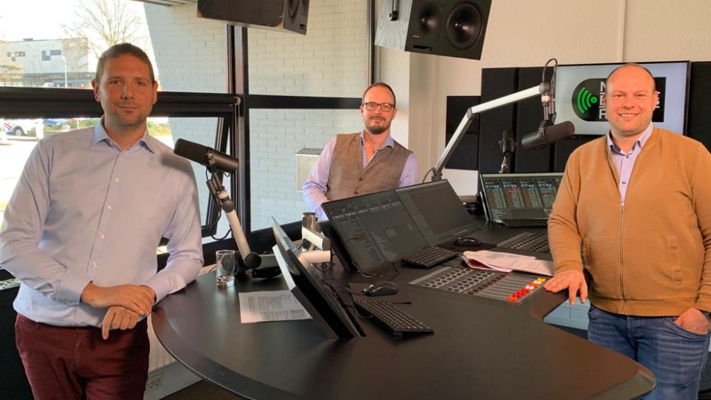 16042021 Micro Focus  Baris Kavakli en Chris Winter