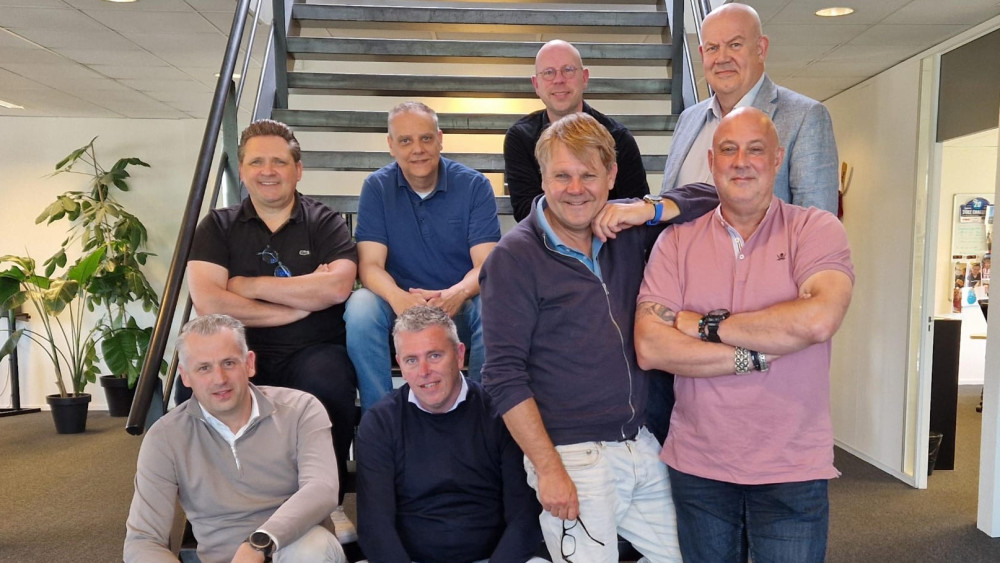 People Work Technology 9 mei 2025, Serge Poppes (Pegamento), Heimen van Duinkerken (Cloudmotion), Kees Asscheman en Michel van Velzen (MaXXus ICT), Marcel Derks (BusinessCom), Machiel van den Berg (Littlebit Technology)