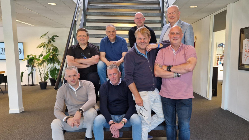 People Work Technology 9 mei 2025, Serge Poppes (Pegamento), Heimen van Duinkerken (Cloudmotion), Kees Asscheman en Michel van Velzen (MaXXus ICT), Marcel Derks (BusinessCom), Machiel van den Berg (Littlebit Technology)