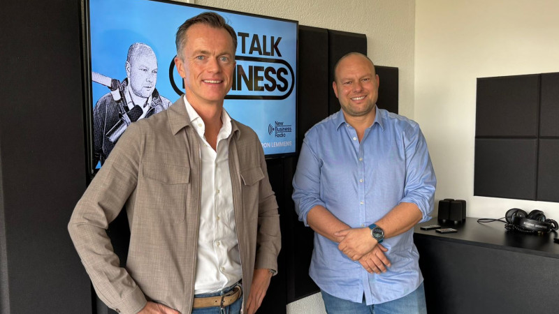 311025 Let's Talk Business Interstellar