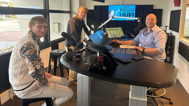 061125 New Business Radio LIVE!