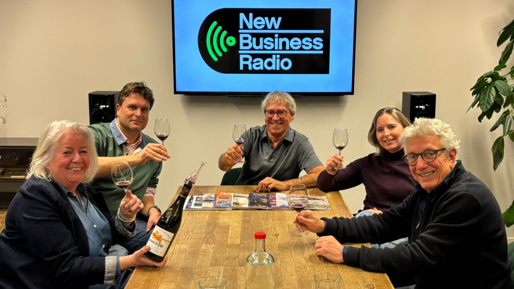 091225 MYN Netwerk Café