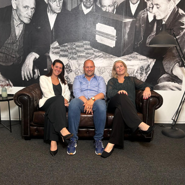 Let's Talk Business &samhound 1706