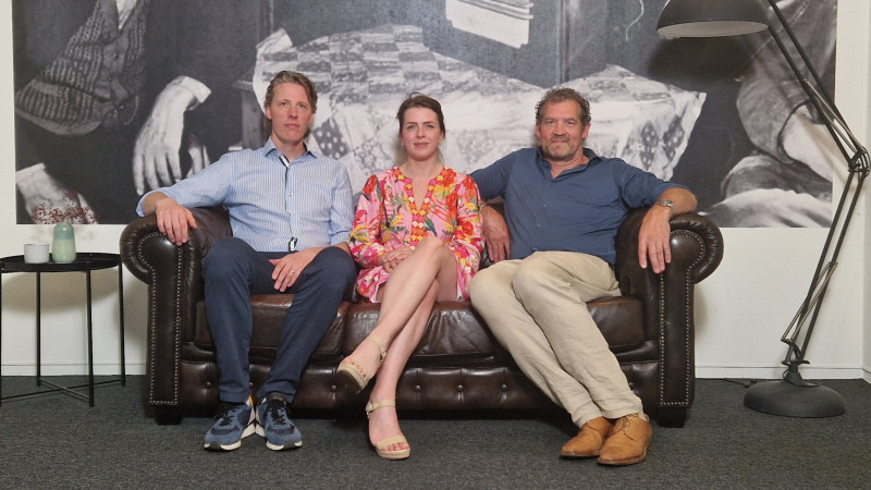 Anna Neeltje de Boer met Elmer Spruijt ven Jeroen Thijssen
