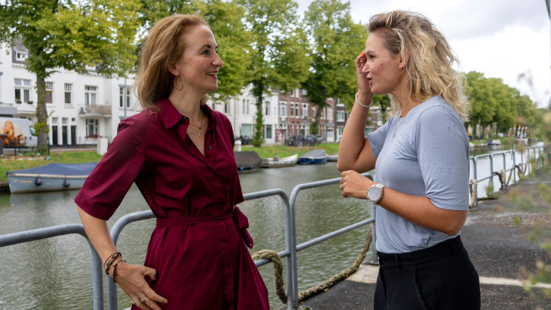 Bette Bakker en Winnie Nijhoff