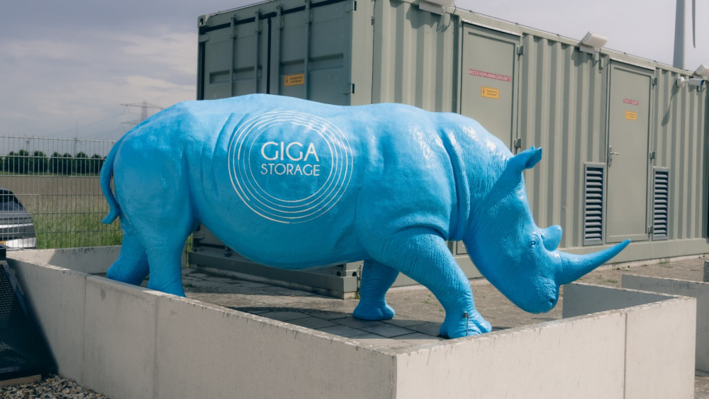 GIGA Storage