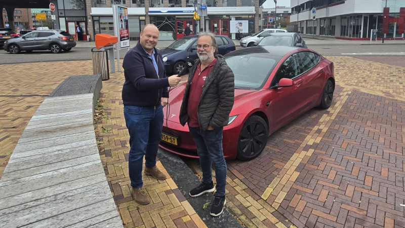 Maarten Steinbuch en Ron Lemmens Tesla